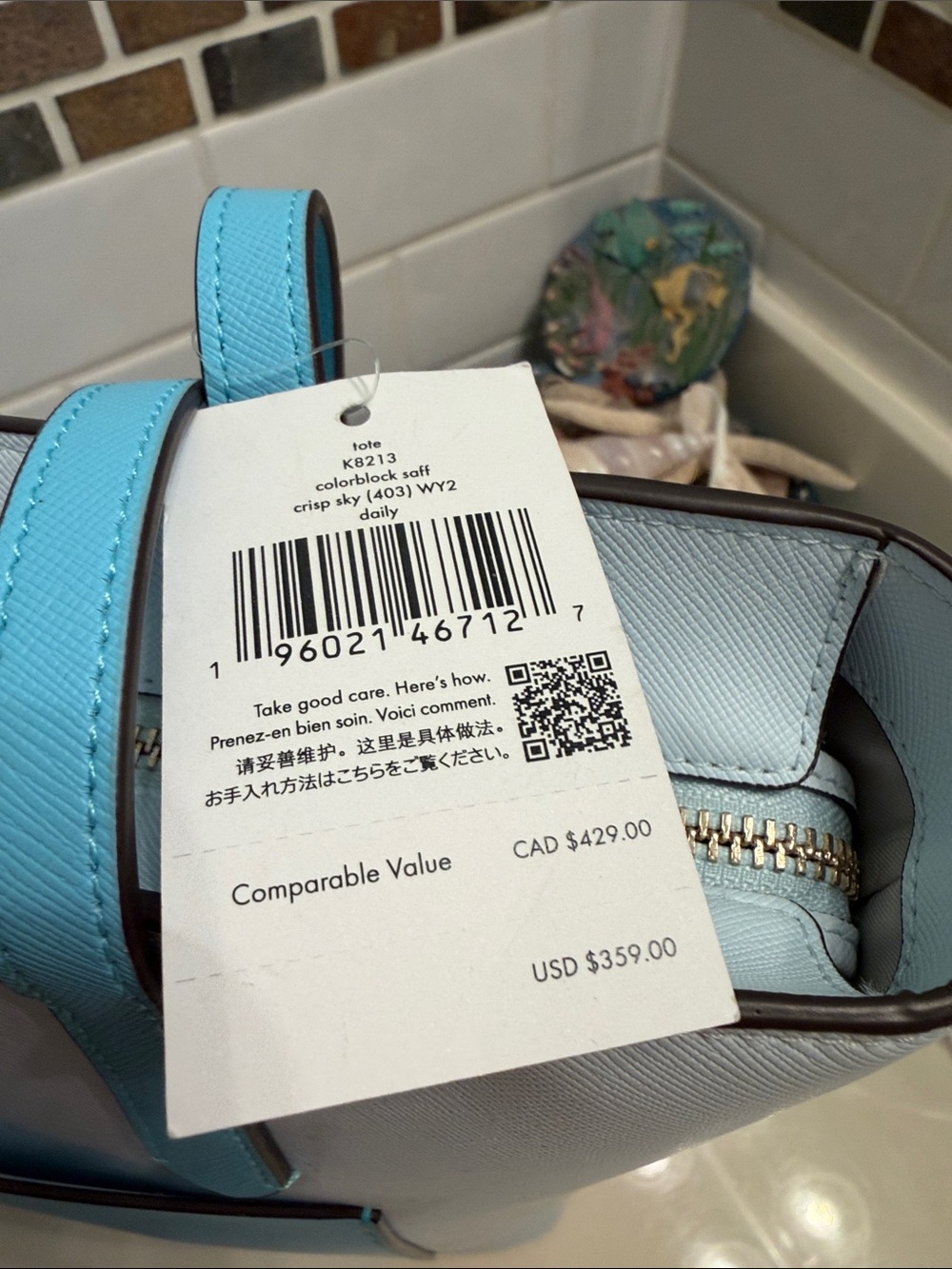 Buy a Coach Pen for an entry to WIN a NWT Kate Spade Tote🥳 - Picture 3 of 10